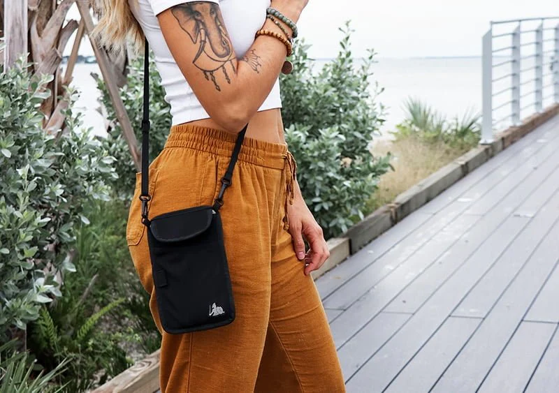 DefenderShield® 5G EMF Protection Phone Pouch - Image 8